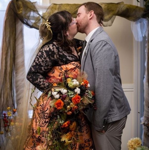 Meet your Posher, Bronwyn - Picture 1 of 1